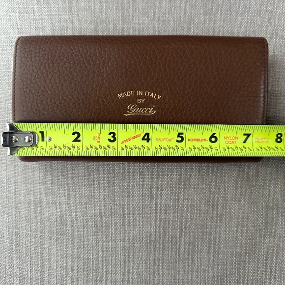 Beautiful Gucci wallet - Picture 7 of 16